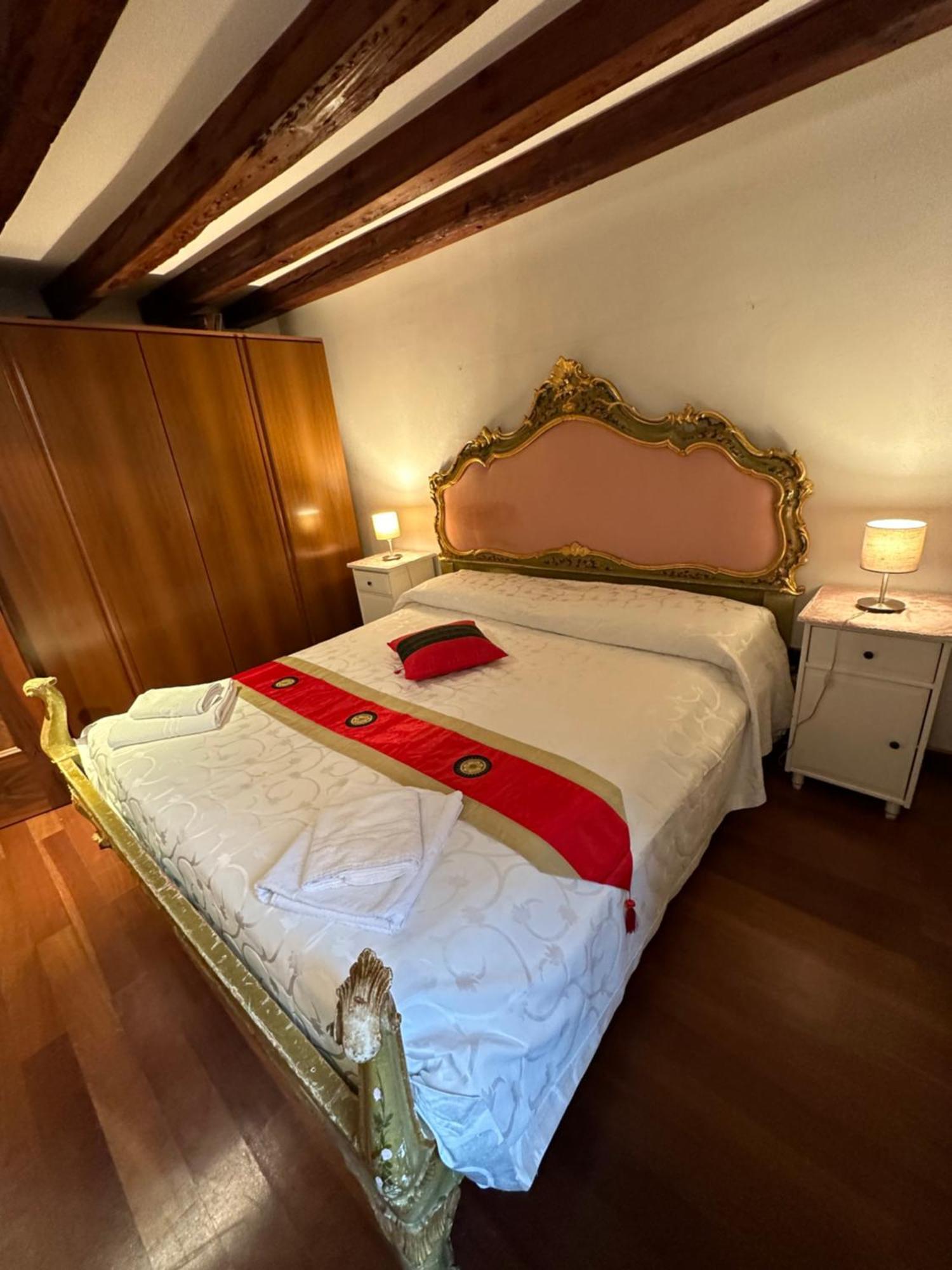 1 Ca'Del Traghetto Family Apartment Venice Exterior photo